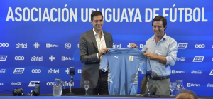 Diego Alonso as Uruguayan coach